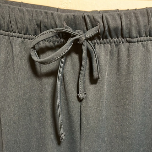 Cozziplus Cropped Pants - Picture 3 of 13